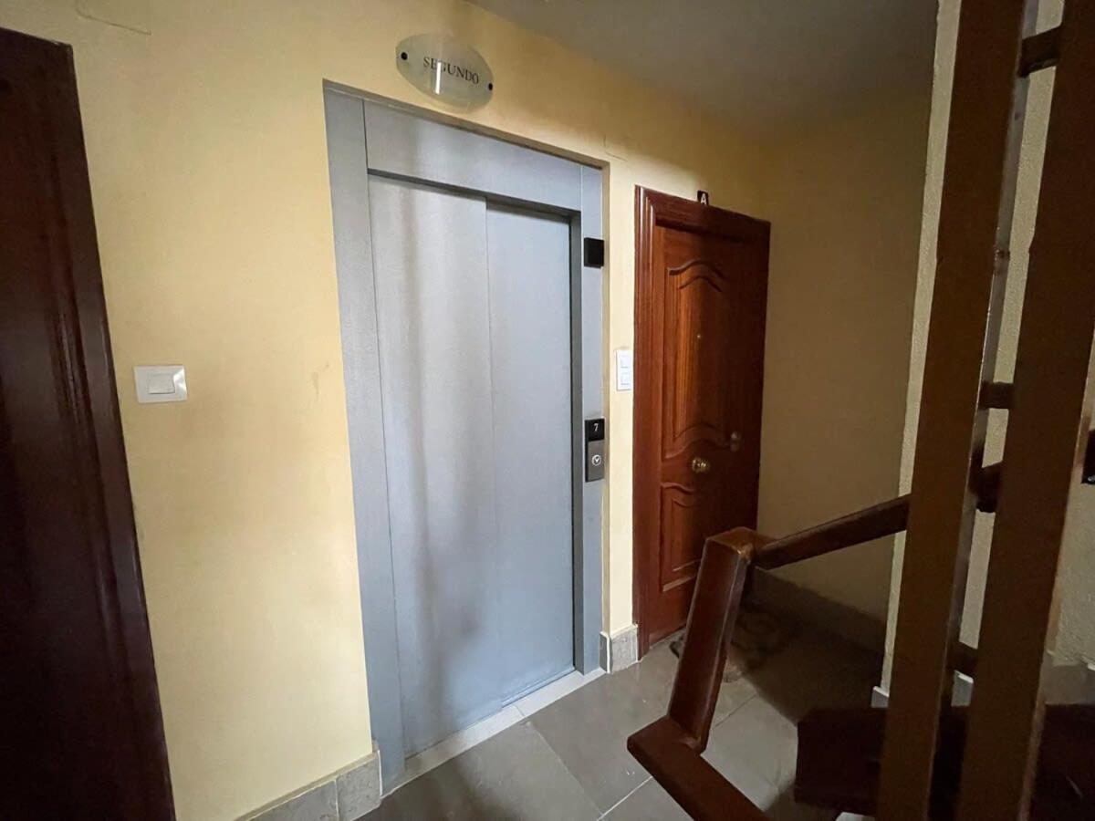 Coqueto Apartamento En El Centro De サンタンデール エクステリア 写真