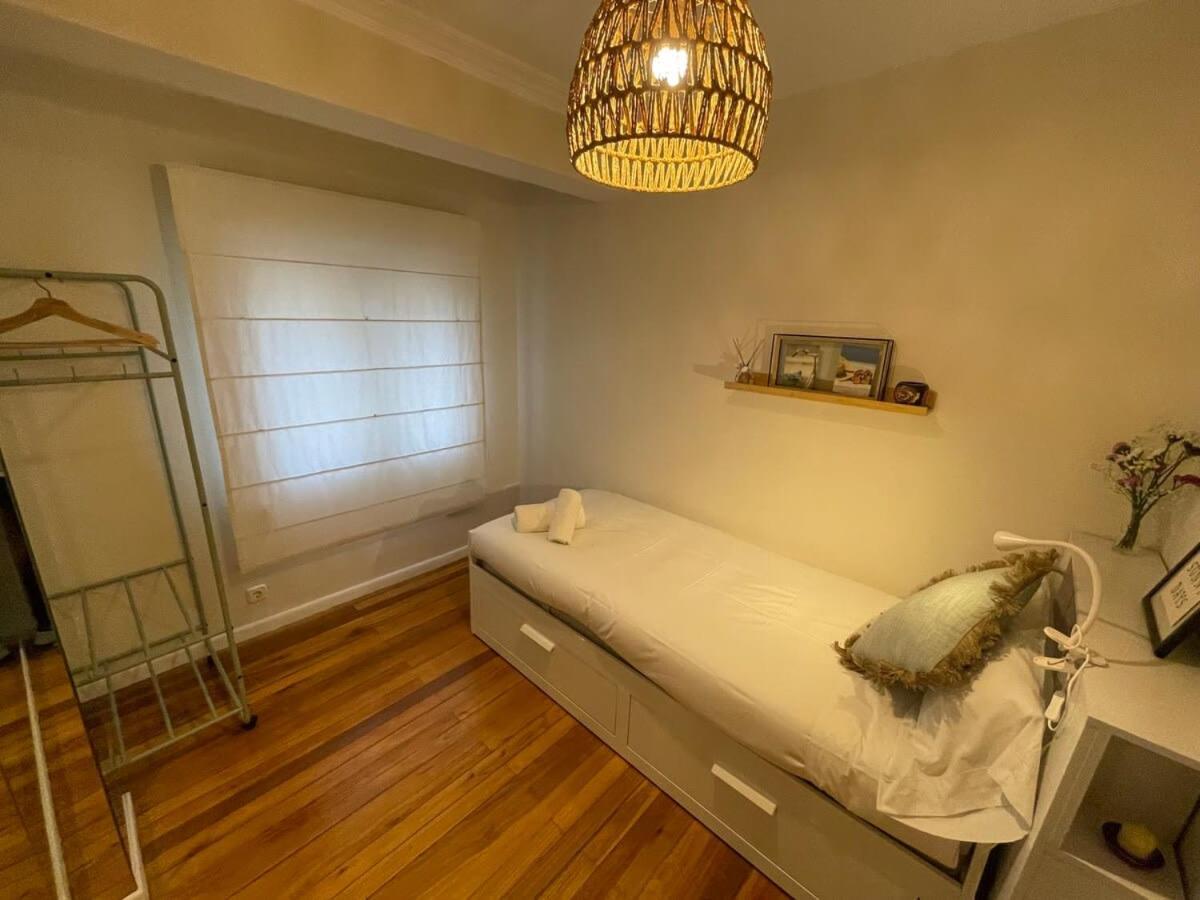 Coqueto Apartamento En El Centro De サンタンデール エクステリア 写真